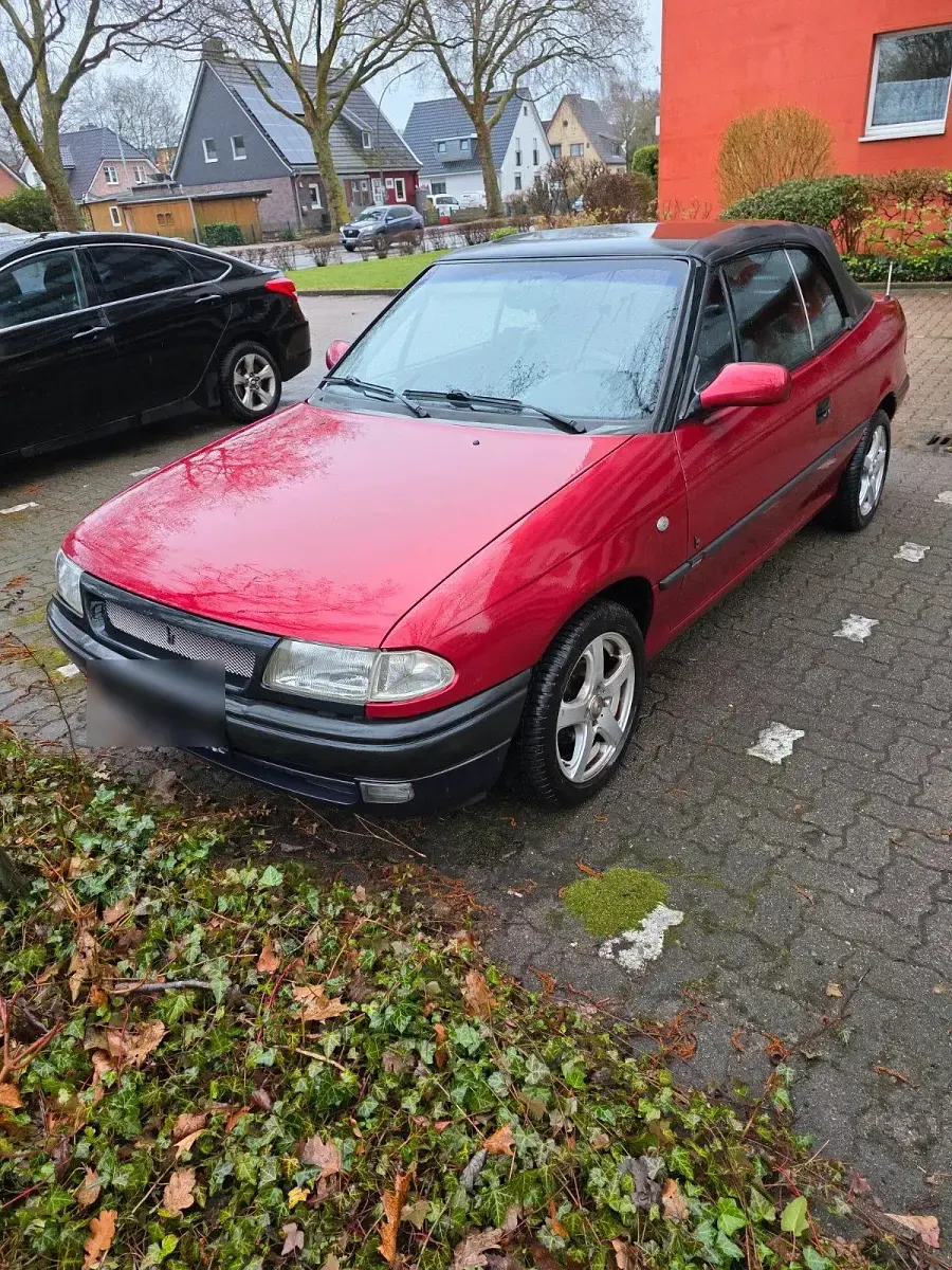 Gebraucht Opel Astra Cabriolet 90 PS (66 kW) 1998 Rot Cabrio