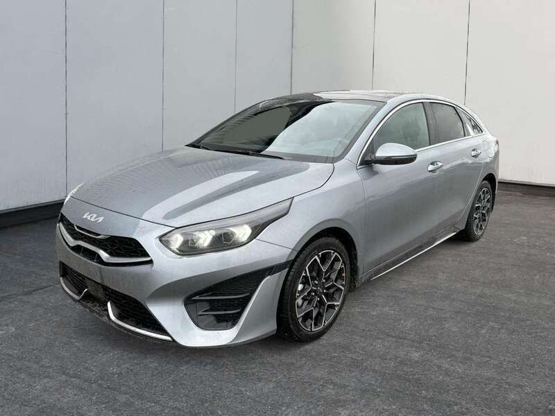 Pentametal metallic/grau Neu 2024 Kia ProCeed Kleinwagen | 29.140 € - Bild 1/2