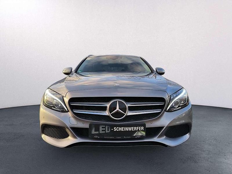 Gebraucht Mercedes C200 Avantgarde 184 PS (135 kW) 2015 Palladiumsilber  metalliclack Kombi