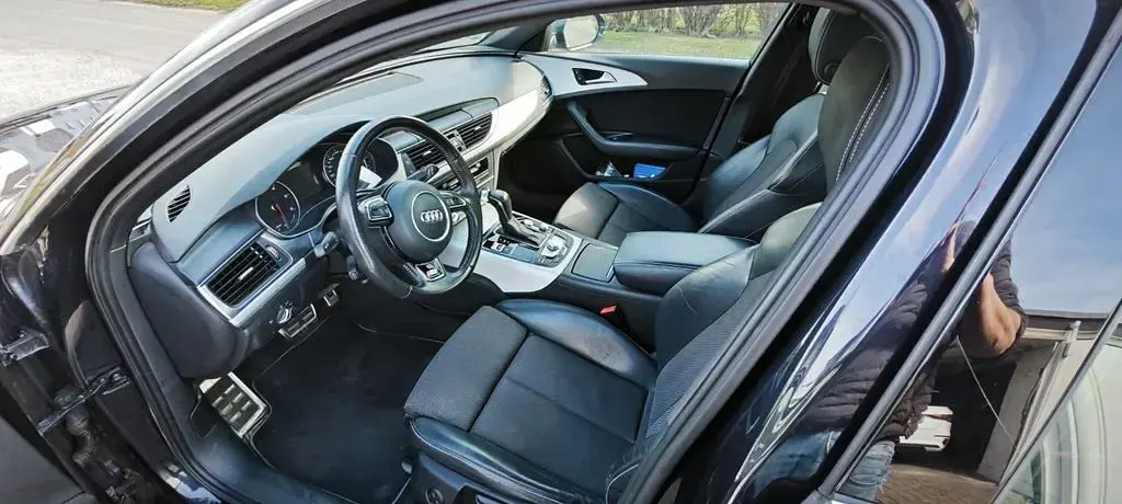 Gebraucht Audi A6 Ambiente 190 PS (139 kW) 2015 Blau Kombi