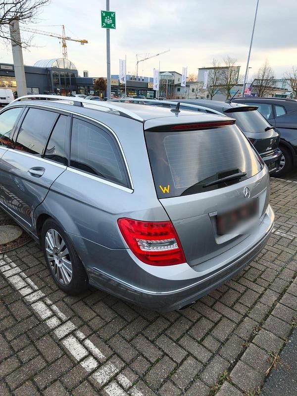 Gebraucht Mercedes C220 170 PS (125 kW) 2014 Grau Kombi