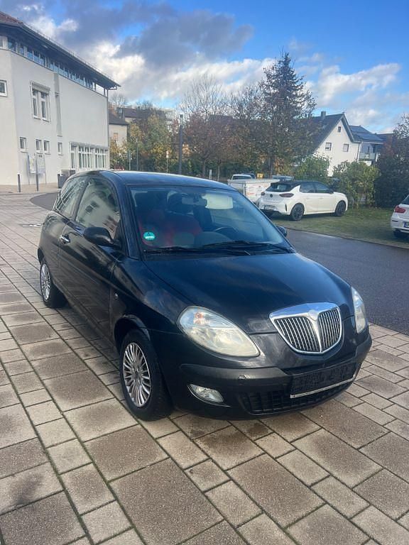 Gebraucht Lancia Ypsilon 80 PS (58 kW) 2005 Schwarz Kleinwagen