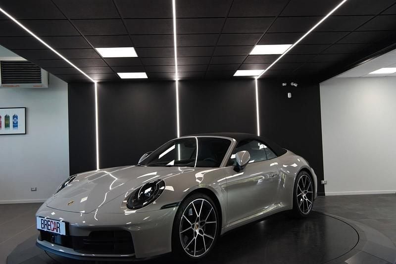 Gebraucht Porsche 911 394 PS (289 kW) 2024 Weiß Cabrio