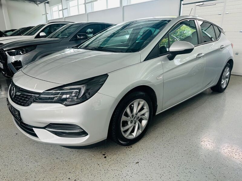 Gebraucht Opel Astra Business 122 PS (89 kW) 2020 Weiß Limousine