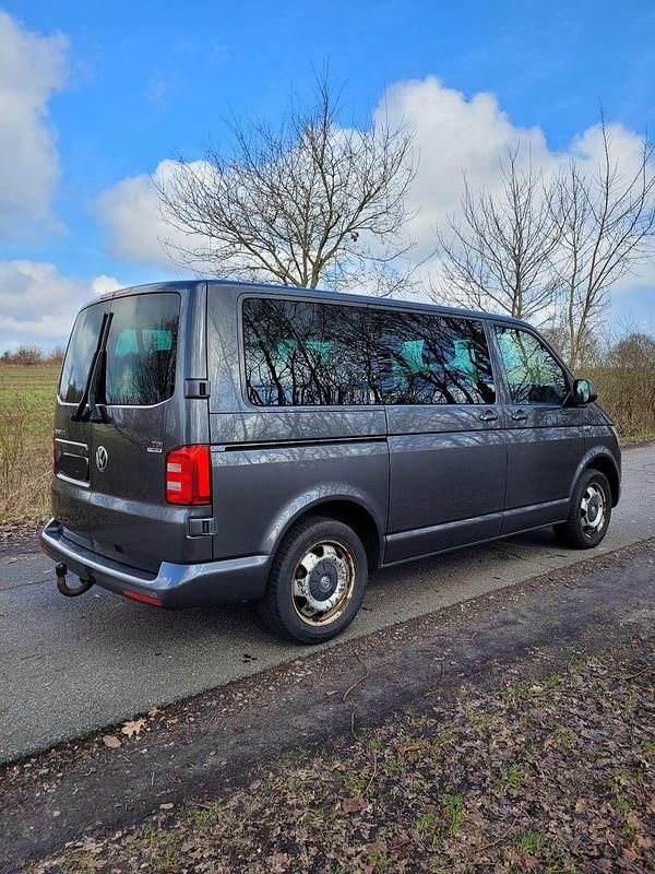Gebraucht VW T6 204 PS (150 kW) 2016 Grau Van