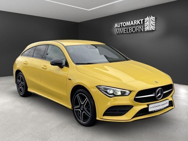 Gelb Gebraucht 2021 Mercedes CLA250e Edition Limousine | 26.980 € (Superpreis) - Bild 1/4