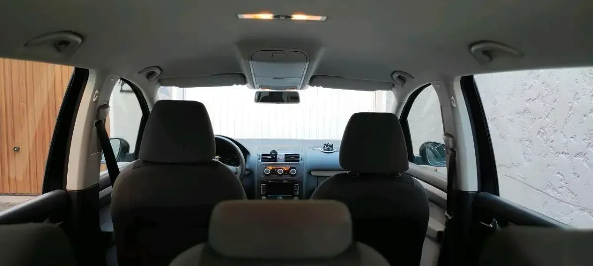 Gebraucht VW Touran 105 PS (77 kW) 2012 Schwarz Van / Kleinbus