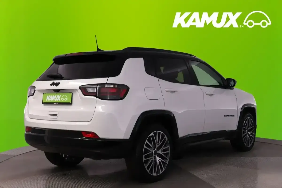 Second-hand Jeep Compass Summit 131 CP (96 kW) 2025 Alb SUV