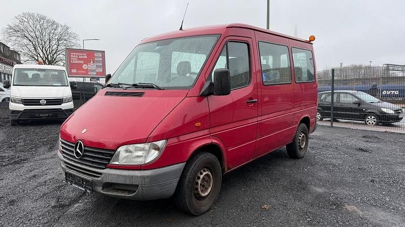 Rot Gebraucht 2001 Mercedes Sprinter Van | 4.850 € (Superpreis) - Bild 1/4