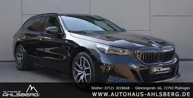Gebraucht BMW 540 M Sport 303 PS (222 kW) 2025 Black sapphire Kombi