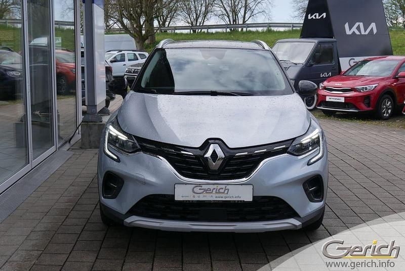 Gebraucht Renault Captur Intens 140 PS (102 kW) 2022 Highlandgrau metallic/dach blackpearlschwarz SUV
