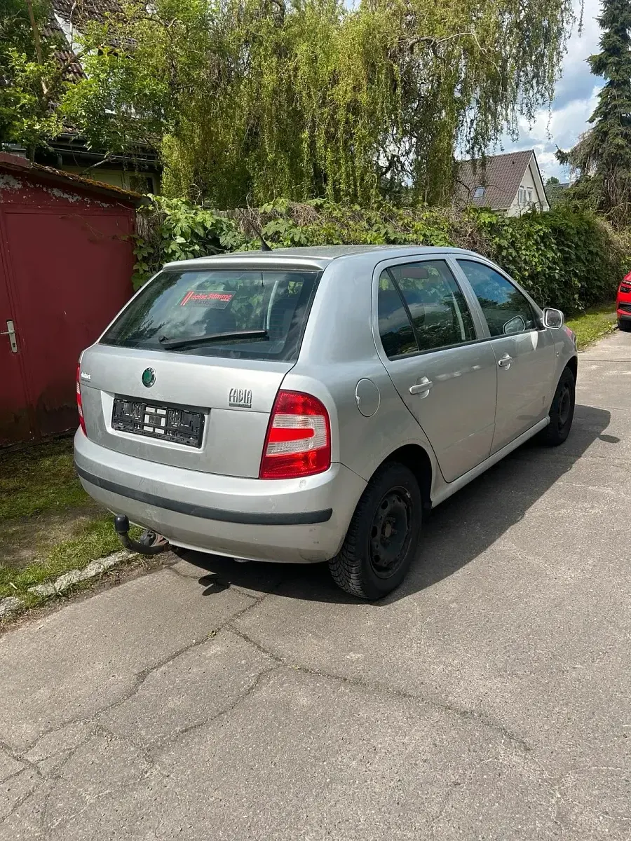 Gebraucht Skoda Fabia 65 PS (47 kW) 2006 Silber Kleinwagen