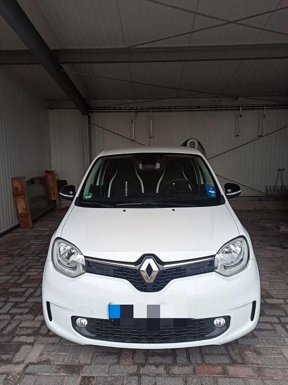 Weiß Gebraucht 2022 Renault Twingo Urban Night Kleinwagen | 11.500 € (Guter Preis) - Bild 1/4
