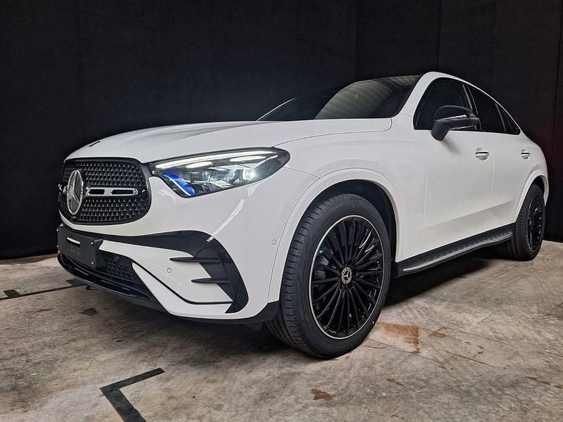 Weiß Neu 2025 Mercedes GLC300 AMG Line Premium Plus Limousine | 82.705 € - Bild 1/4