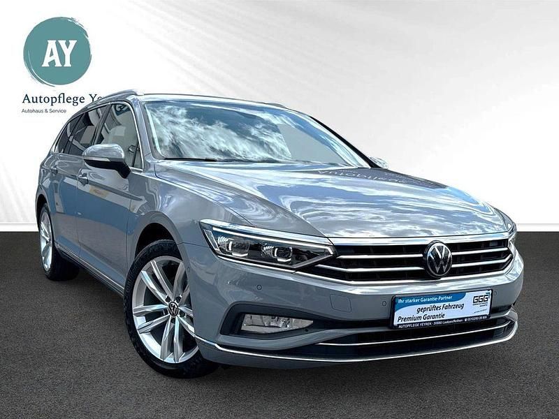 Grau Gebraucht 2022 VW Passat Elegance Kombi | 23.950 € (Fairer Preis) - Bild 1/4