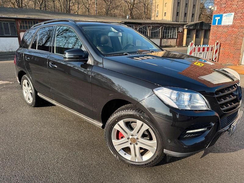 Gebraucht Mercedes ML350 2012 Schwarz SUV