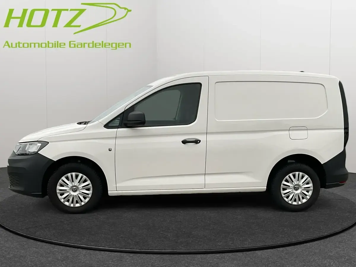 Second-hand VW Caddy Basis 75 CP (55 kW) 2023 Alb Monovolum
