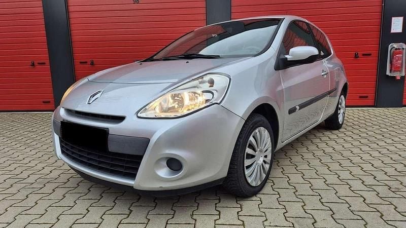 Gebraucht Renault Clio II Expression 75 PS (55 kW) 2011 Platingraumetallic Limousine
