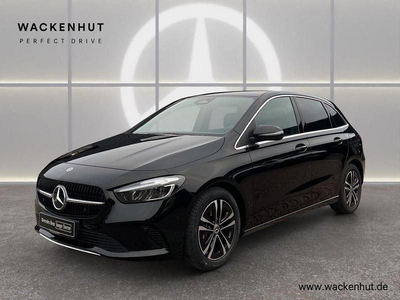 Schwarz Gebraucht 2025 Mercedes 200 Advanced Limousine | 31.990 € (Fairer Preis) - Bild 1/4