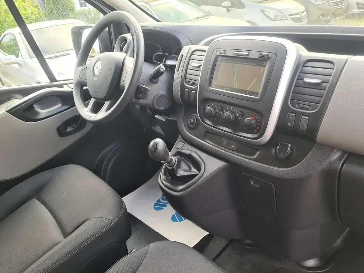 Usata Renault Trafic Komfort 121 CV (88 kW) 2019 Bianco Monovolume