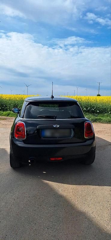 Second-hand Mini ONE Pepper 102 CP (75 kW) 2015 Negru Hatchback