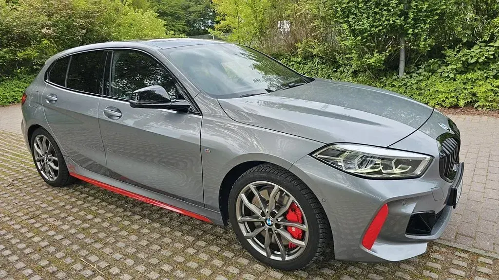 Gebraucht BMW 128 Sport Line 265 PS (194 kW) 2024 Silber Limousine