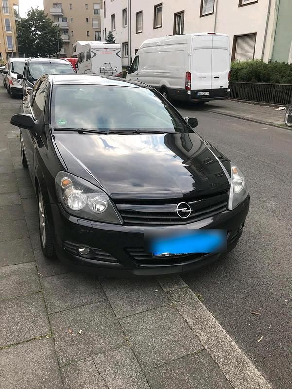 Schwarz Gebraucht 2005 Opel Astra GTC Coupé | 1.000 € (Guter Preis) - Bild 1/4