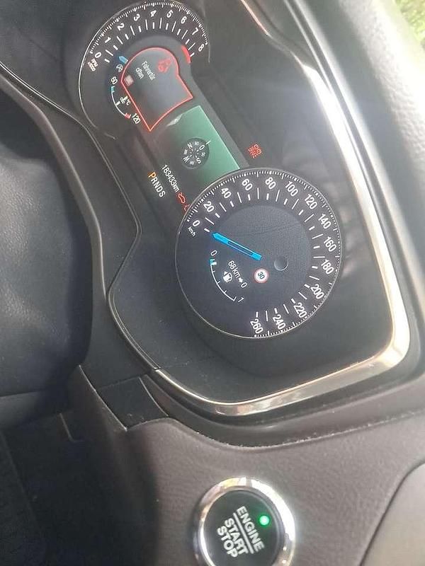 Gebraucht Ford Mondeo Vignale 203 PS (149 kW) 2015 Kombi