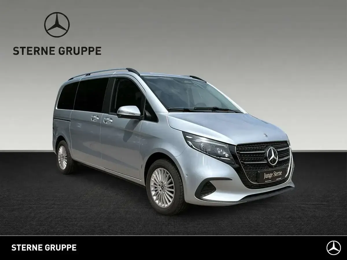 Gebraucht Mercedes V250 190 PS (139 kW) 2025 Hightechsilber Van / Kleinbus