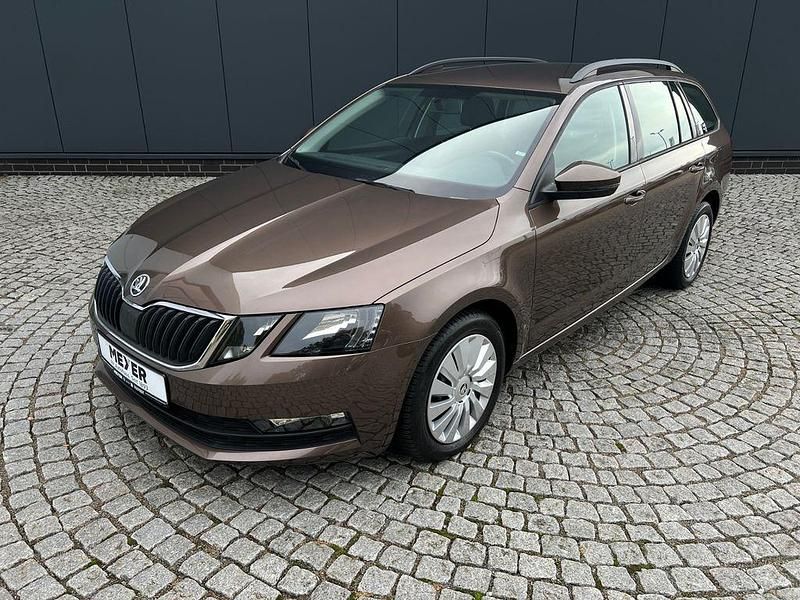Gebraucht Skoda Octavia Active 150 PS (110 kW) 2017 Maplebraun metallic Kombi