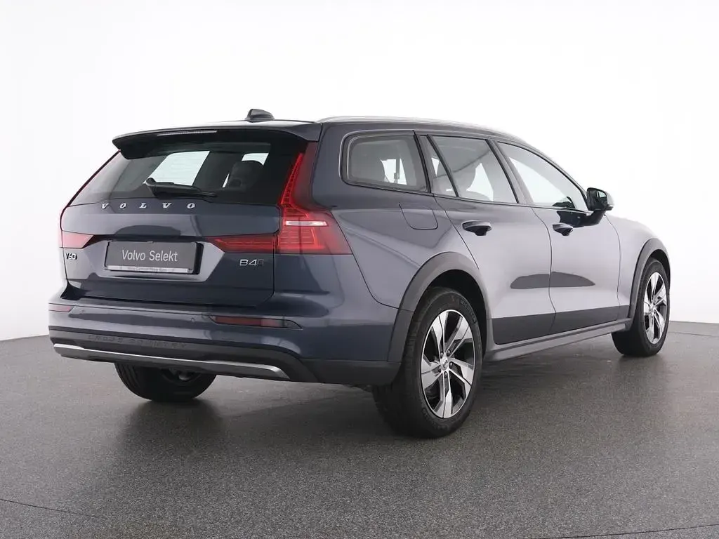 Brugt Volvo V60 CC Plus 197 HK (144 kW) 2024 Blå Stationcar