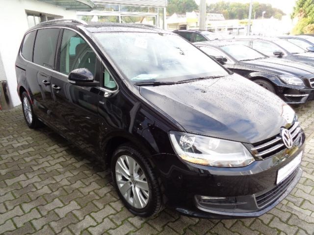 Gebraucht VW Sharan Life 140 PS (102 kW) 2013 Schwarz metallic Van / Kleinbus