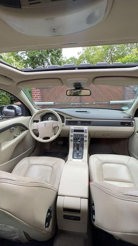 Gebraucht Volvo XC70 183 PS (134 kW) 2008 Beige Kombi