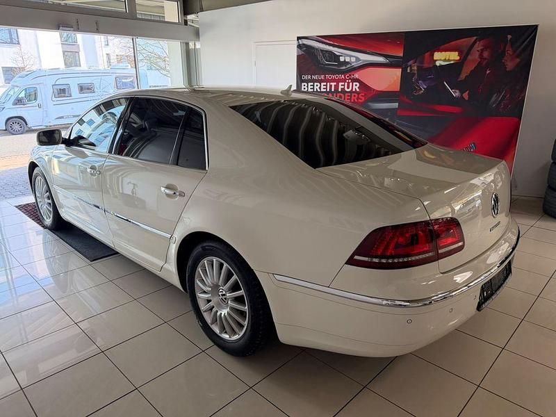 Usata VW Phaeton 239 CV (175 kW) 2012 Bianco Berlina