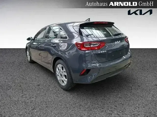 Gebraucht Kia Ceed Vision 140 PS (102 kW) 2025 Darkpentametal (metallic) Kleinwagen