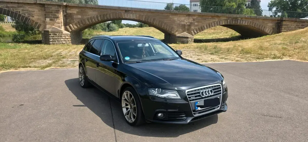 Gebraucht Audi A4 190 PS (139 kW) 2011 Schwarz Kombi