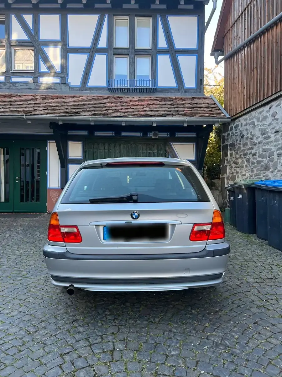 Second-hand BMW 318 143 CP (105 kW) 2002 Argintiu Break