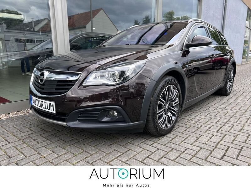 Braun Gebraucht 2016 Opel Insignia Country Tourer Basis Kombi | 13.980 € (Fairer Preis) - Bild 1/4