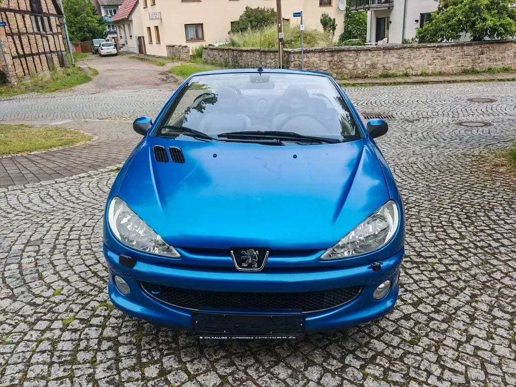 Gebraucht Peugeot 206 CC Platinum 109 PS (80 kW) 2003 Blau Cabrio