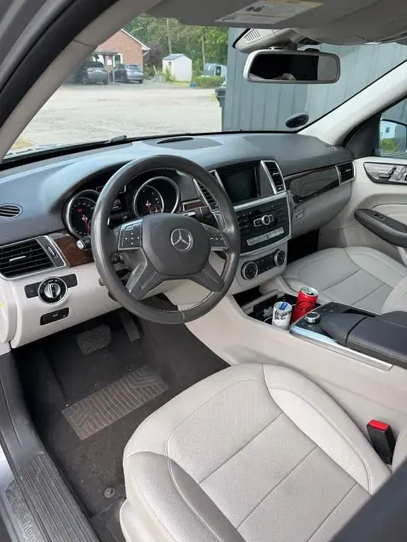 Gebraucht Mercedes ML350 258 PS (189 kW) 2013 Silber SUV
