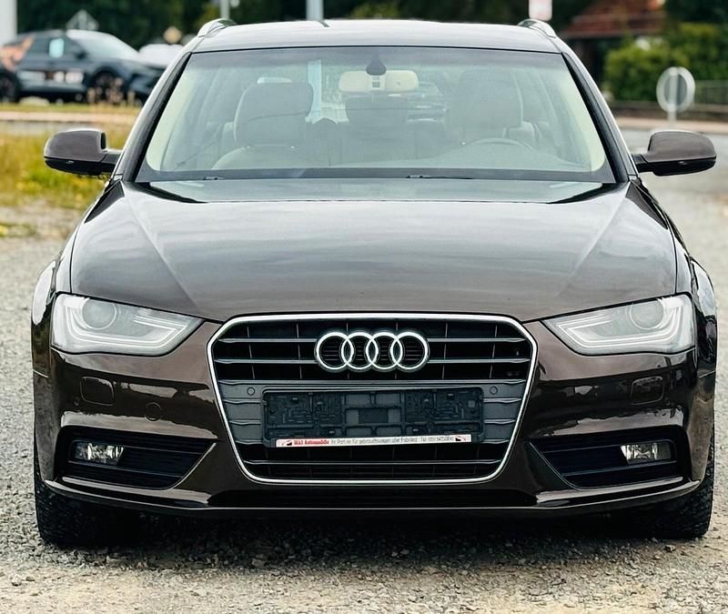 Gebraucht Audi A4 177 PS (130 kW) 2012 Braun Kombi