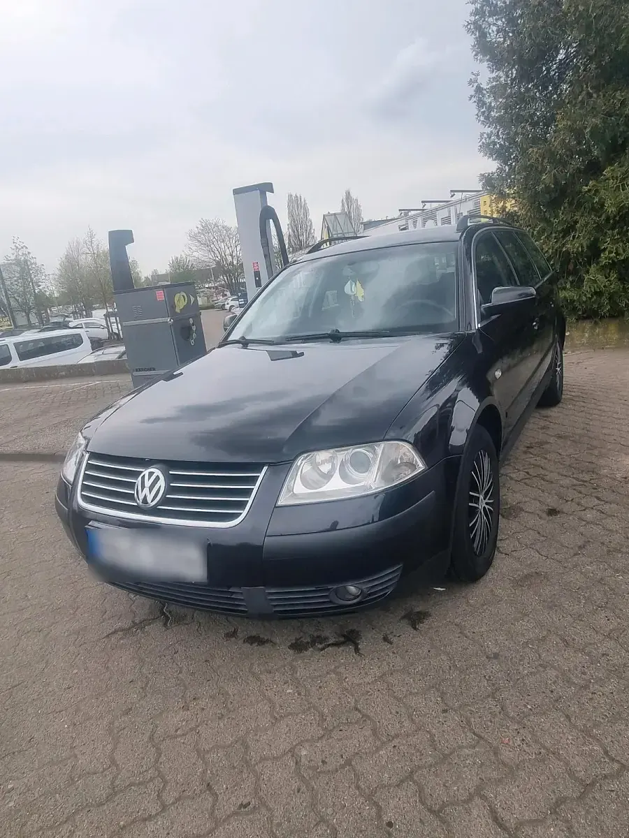 Usata VW Passat 101 CV (74 kW) 2004 Nero Station wagon