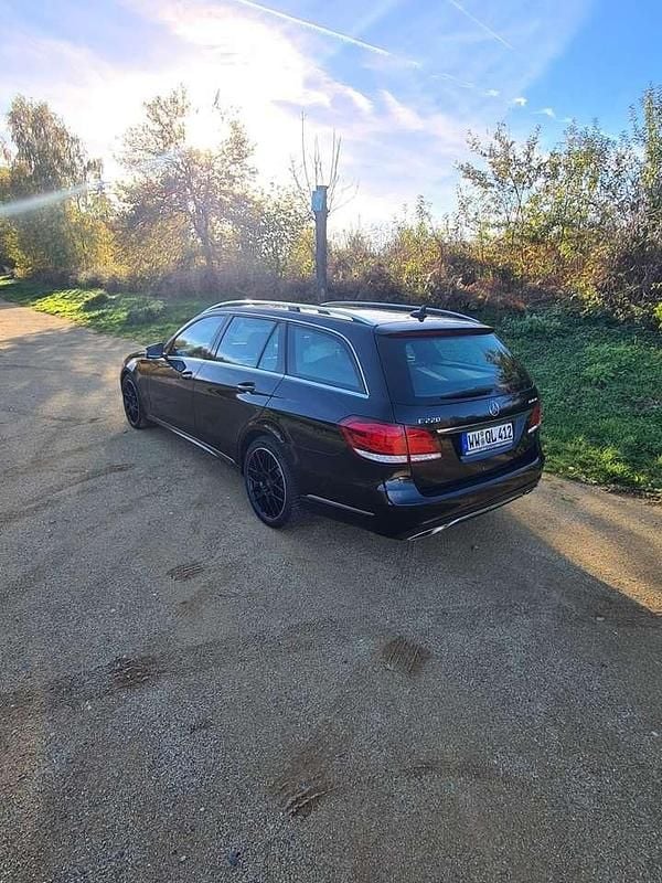 Gebraucht Mercedes E220 170 PS (125 kW) 2016 Kombi