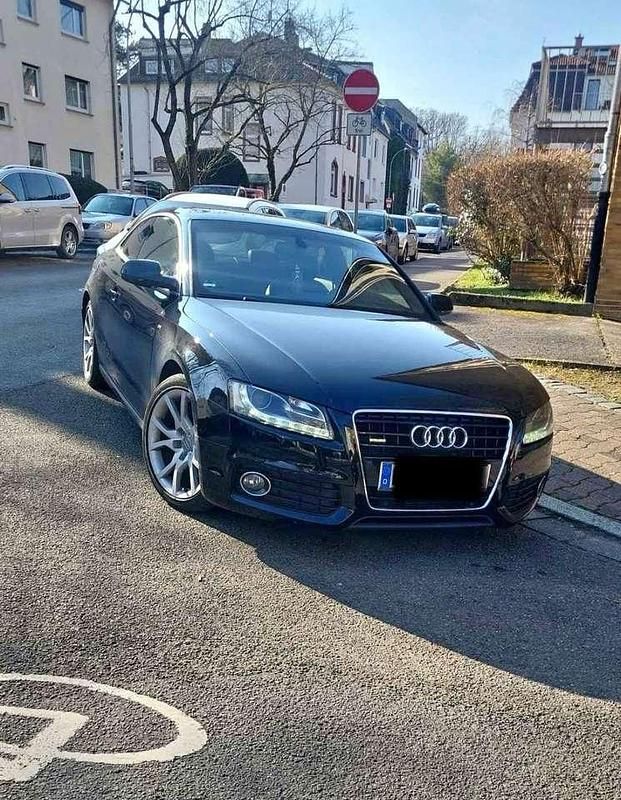 Schwarz Gebraucht 2010 Audi A5 Coupé | 14.999 € - Bild 1/4