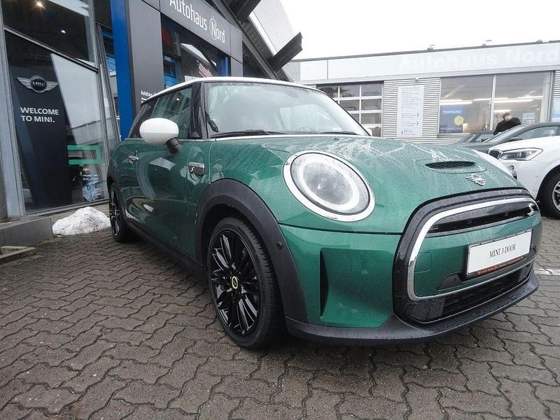Gebraucht Mini Cooper SE Classic 135 kW (184 PS) 2021 Grün Kleinwagen