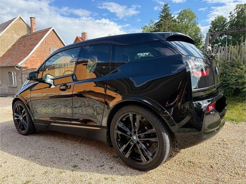 Schwarz Gebraucht 2020 BMW i3 Sport Line Kleinwagen | 17.900 € (Guter Preis) - Bild 1/4