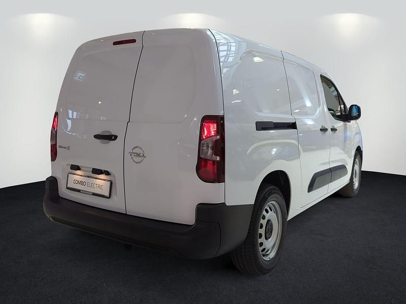 Gebraucht Opel Combo-e Life Basis 100 kW (136 PS) 2024 Weiss Limousine