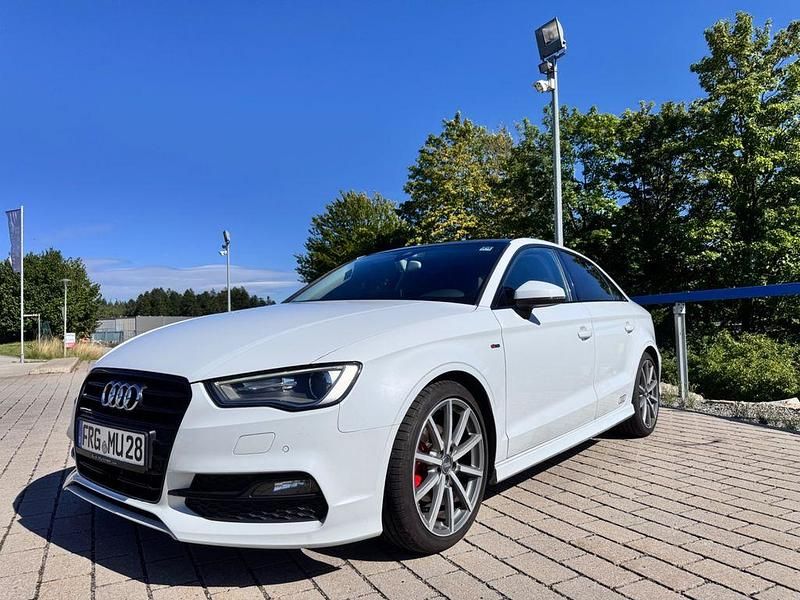 Gebraucht Audi A3 Sport 150 PS (110 kW) 2015 Weiß Limousine