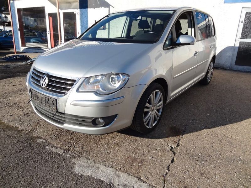 Silber Gebraucht 2007 VW Touran Highline Van / Kleinbus | 1.990 € (Superpreis) - Bild 1/4