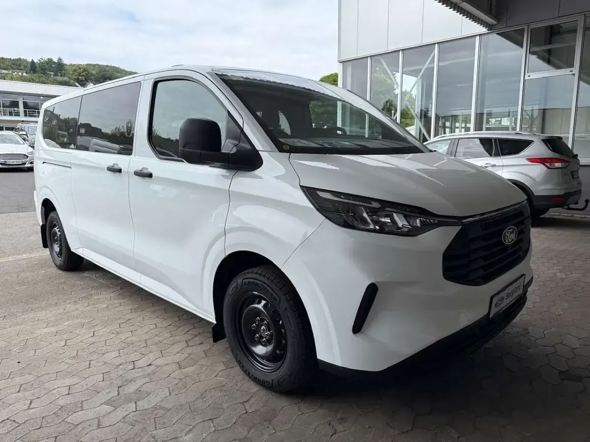 Neu Ford Transit Custom Trend 136 PS (100 kW) 2025 Frozen white  (pn3gz) weiß Van